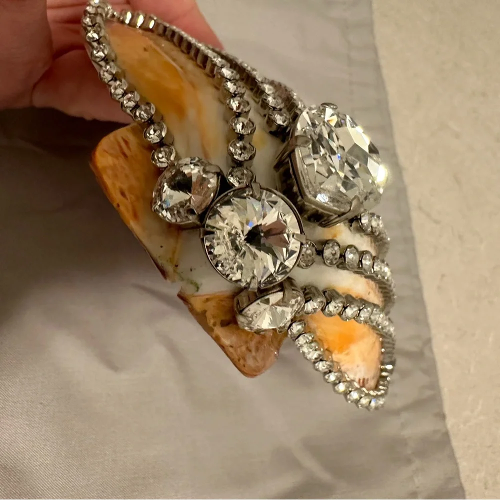 THORSON HOSIER MADE IN USA MOP LARGE SHELL LION PAW CLEAR SWAROVSKI